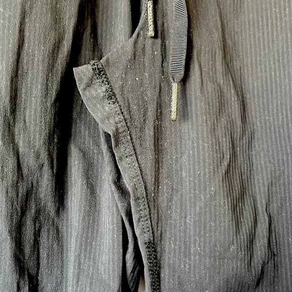 Lululemon Dance Pants Cropped - Picture 3 of 4